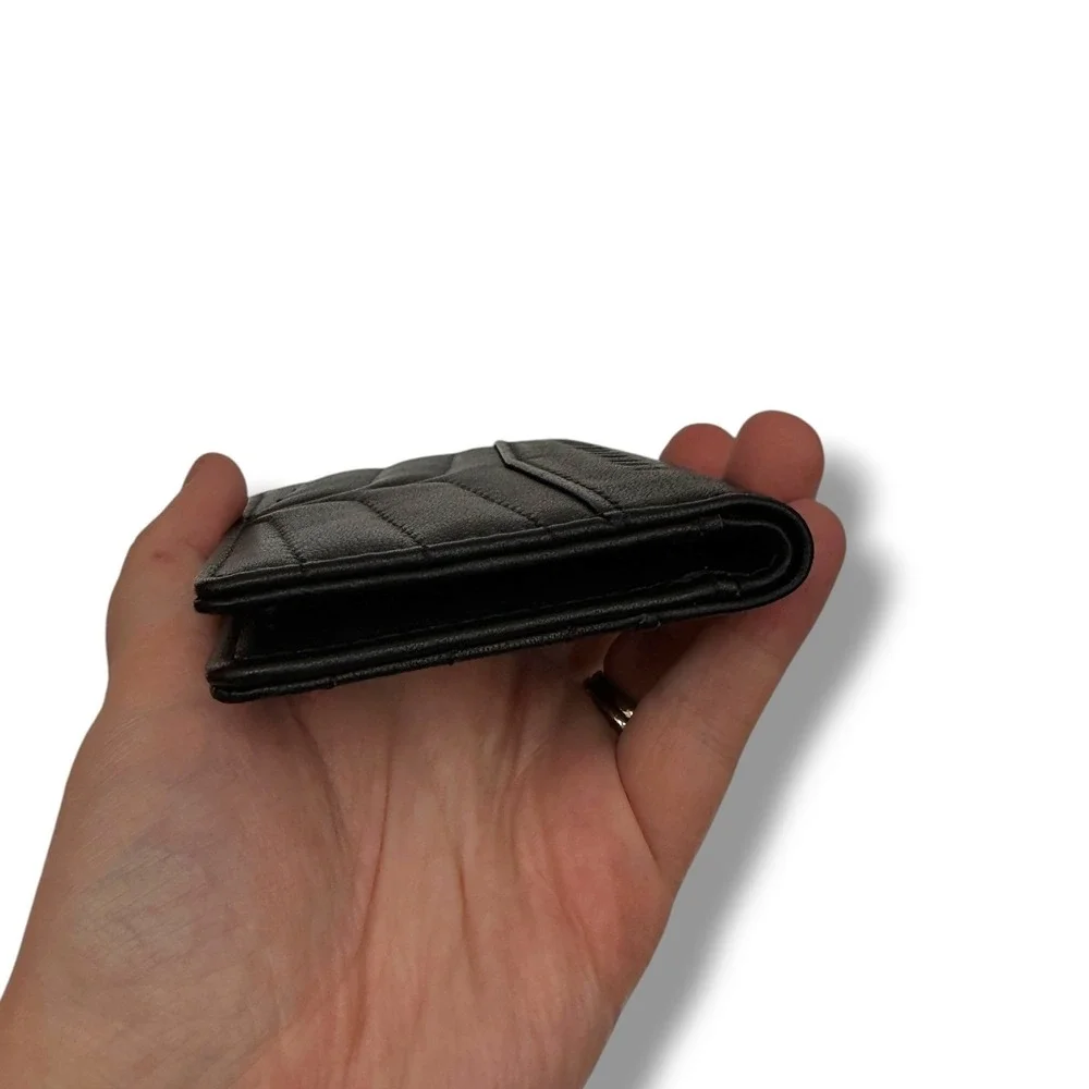 Experiment Bifold Wallet Mens OS Black‎ Quilted Leather Minimalist Logo